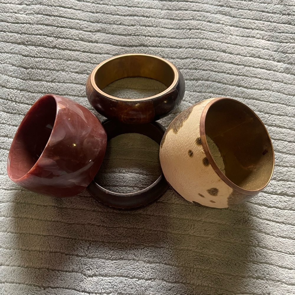 Bangle Bundle!!!! (4 Very Cute Bangles)! Especial… - image 1